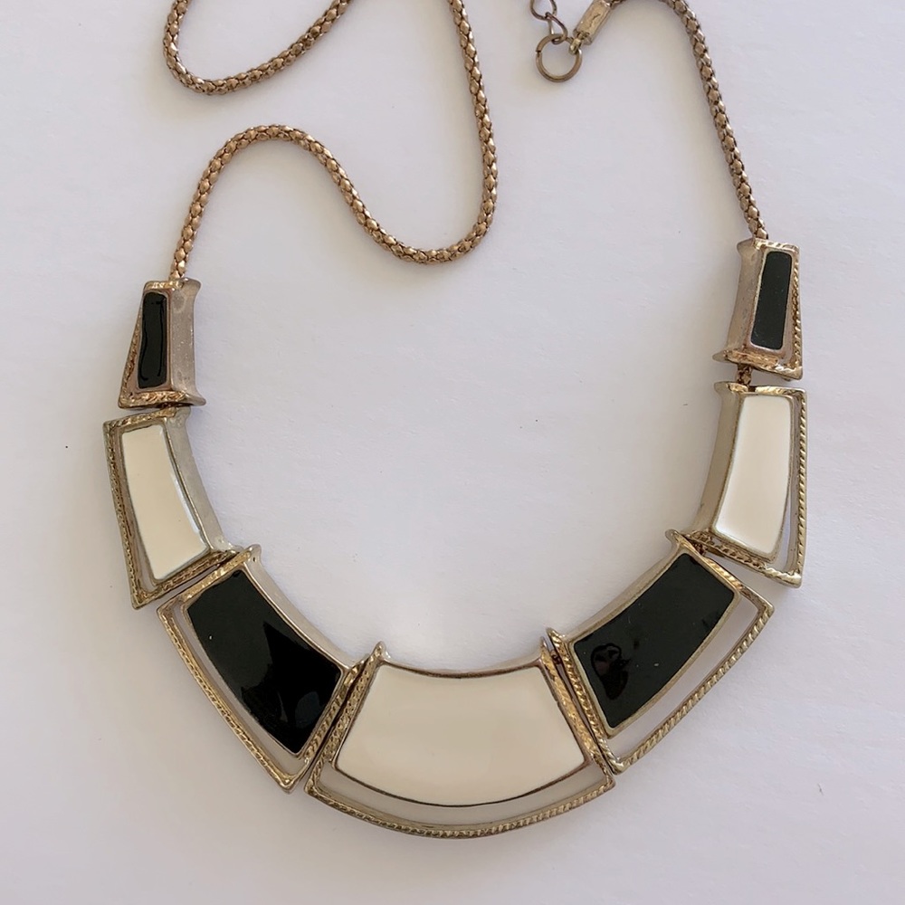 Vintage black and white snake chain bib necklace